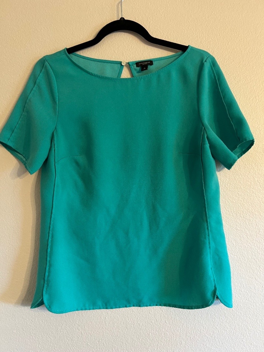 Ann Taylor turquoise blue Blouse Size 6